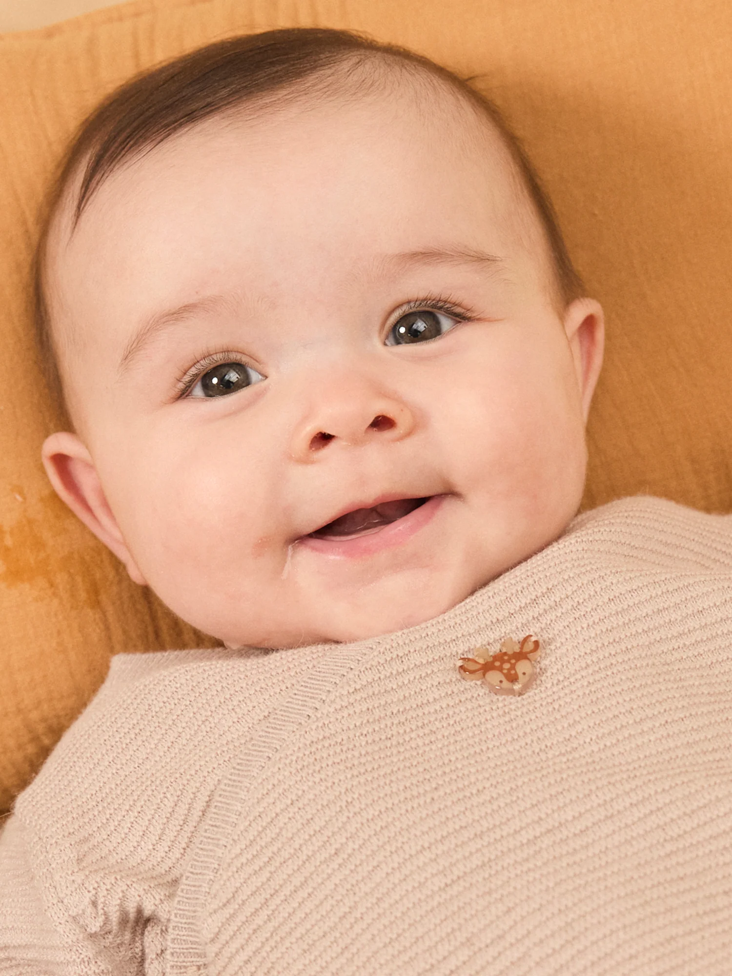 Brassière de naissance en tricot - Image 3