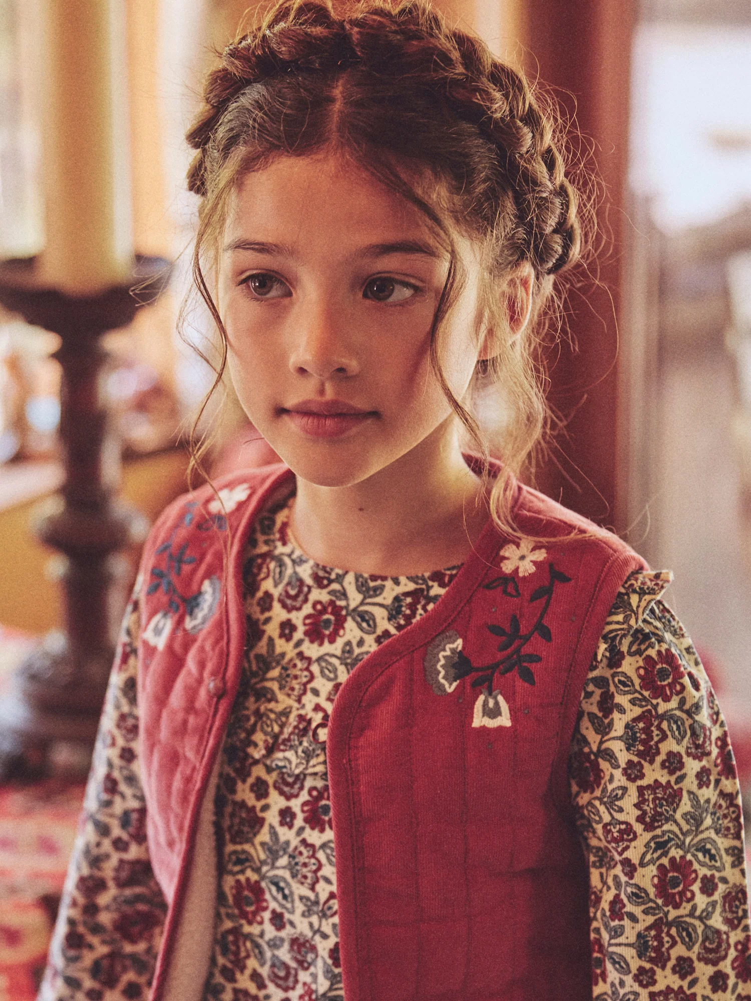 Cardigan sans manches réversible rouge ou écru Fille - Image 4