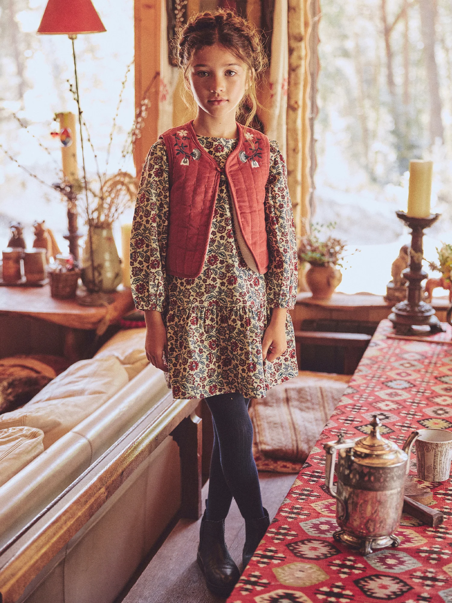 Cardigan sans manches réversible rouge ou écru Fille - Image 6