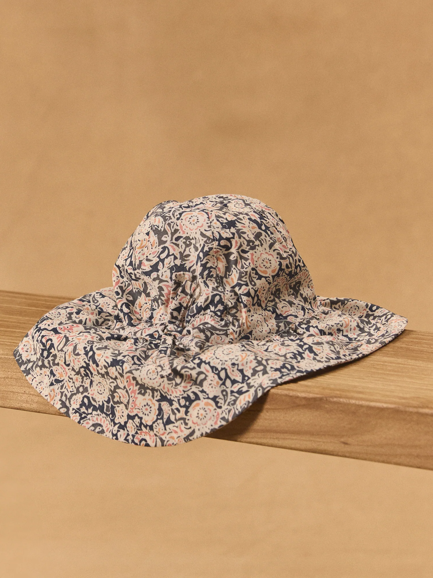 Chapeau cache nuque imprimé - Image 2