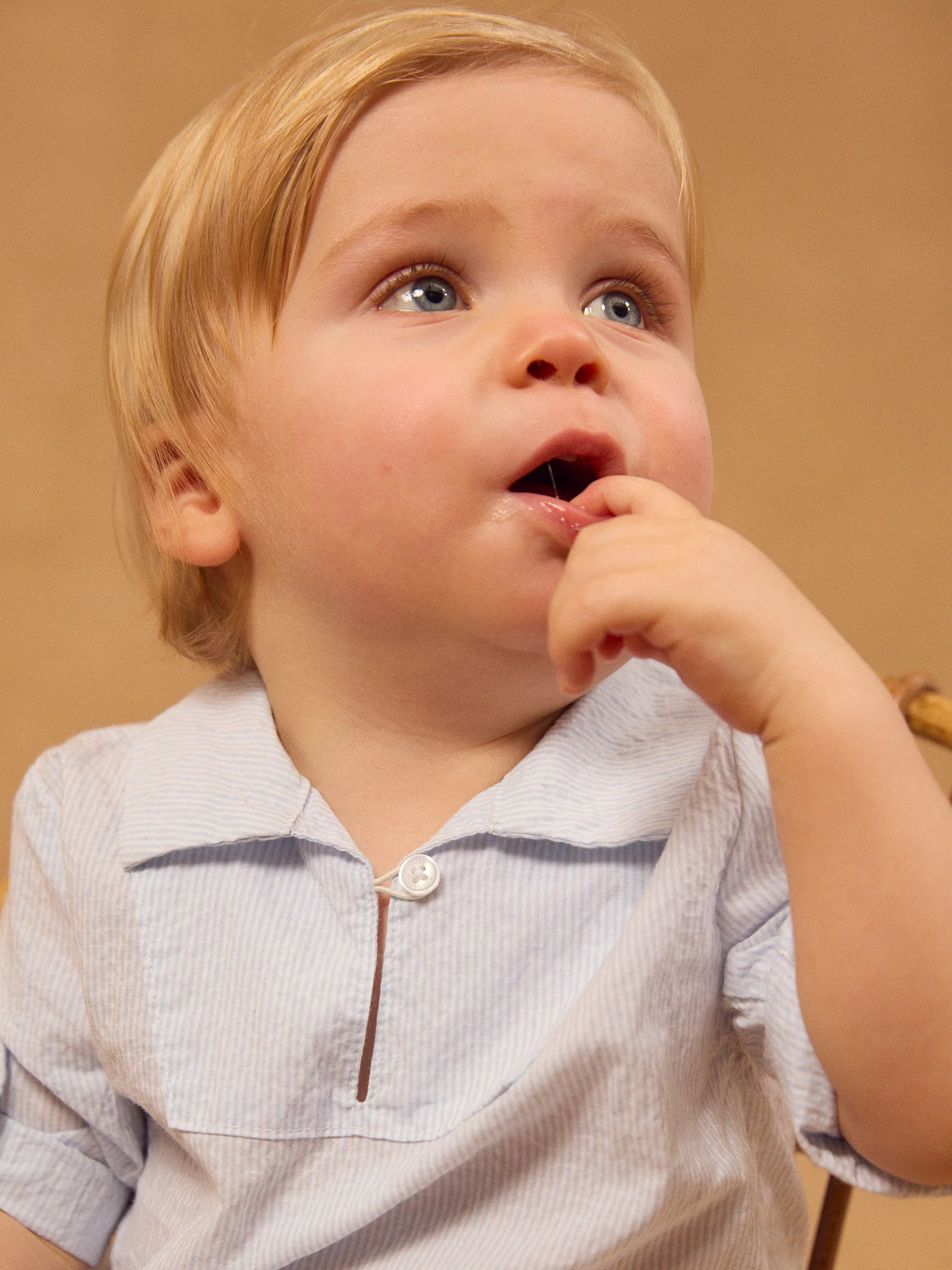 Chemise rayée bleu ciel et écru Bébé Garçon - Image 3