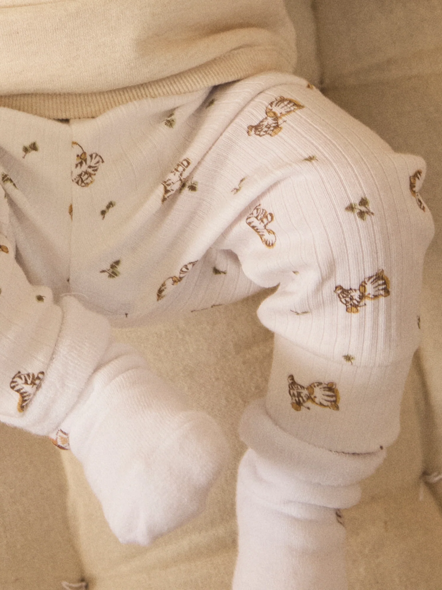 Ensemble de jour haut + pantalon+ chaussettes - Image 3