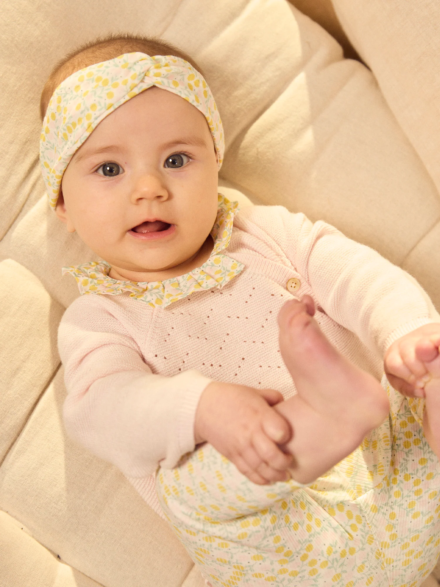 Ensemble pull rose + legging fleuri + bandeau fleuri Naissance Fille - Image 3