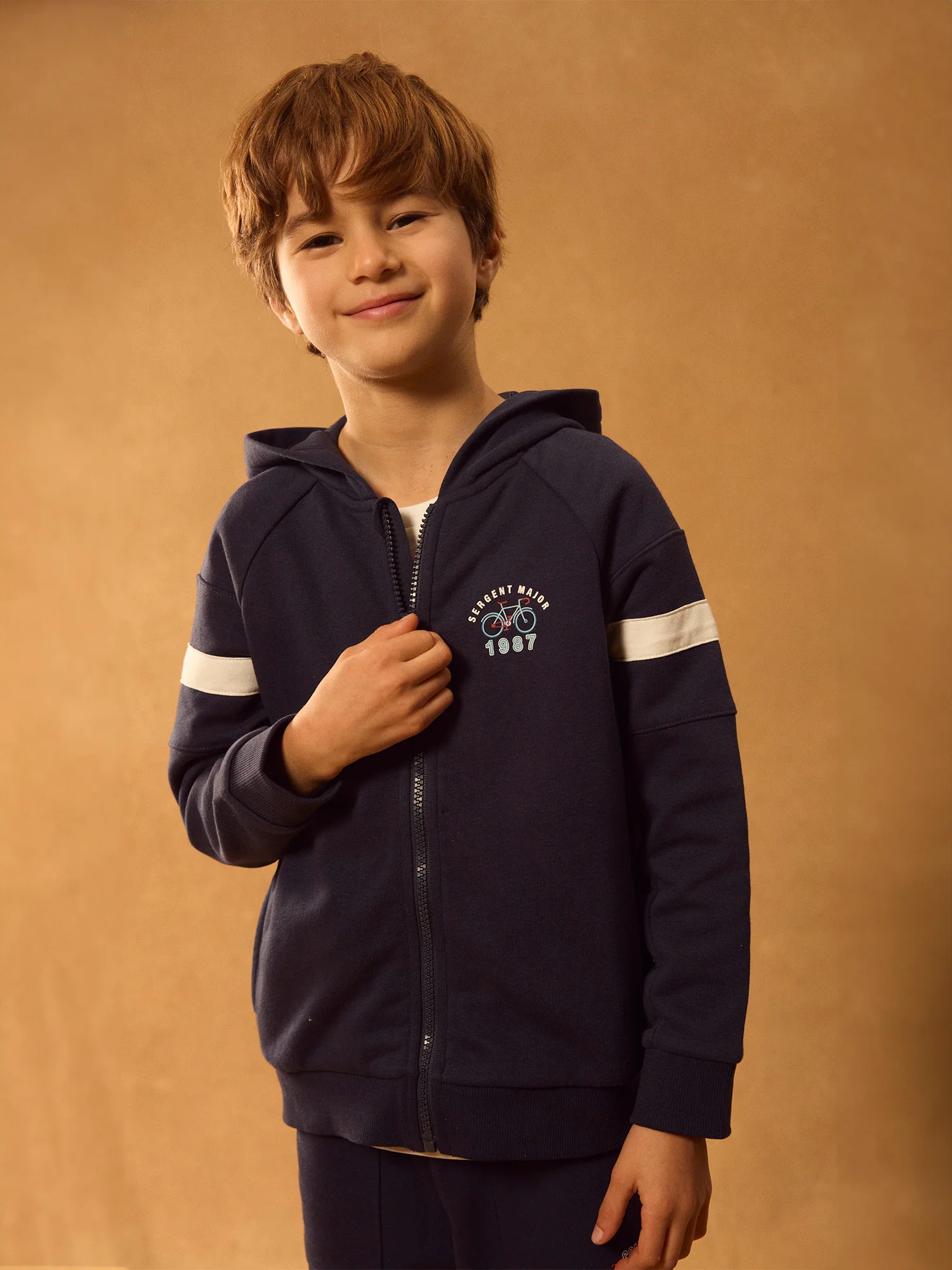Gilet zippé à capuche bleu marine Garçon - Image 2