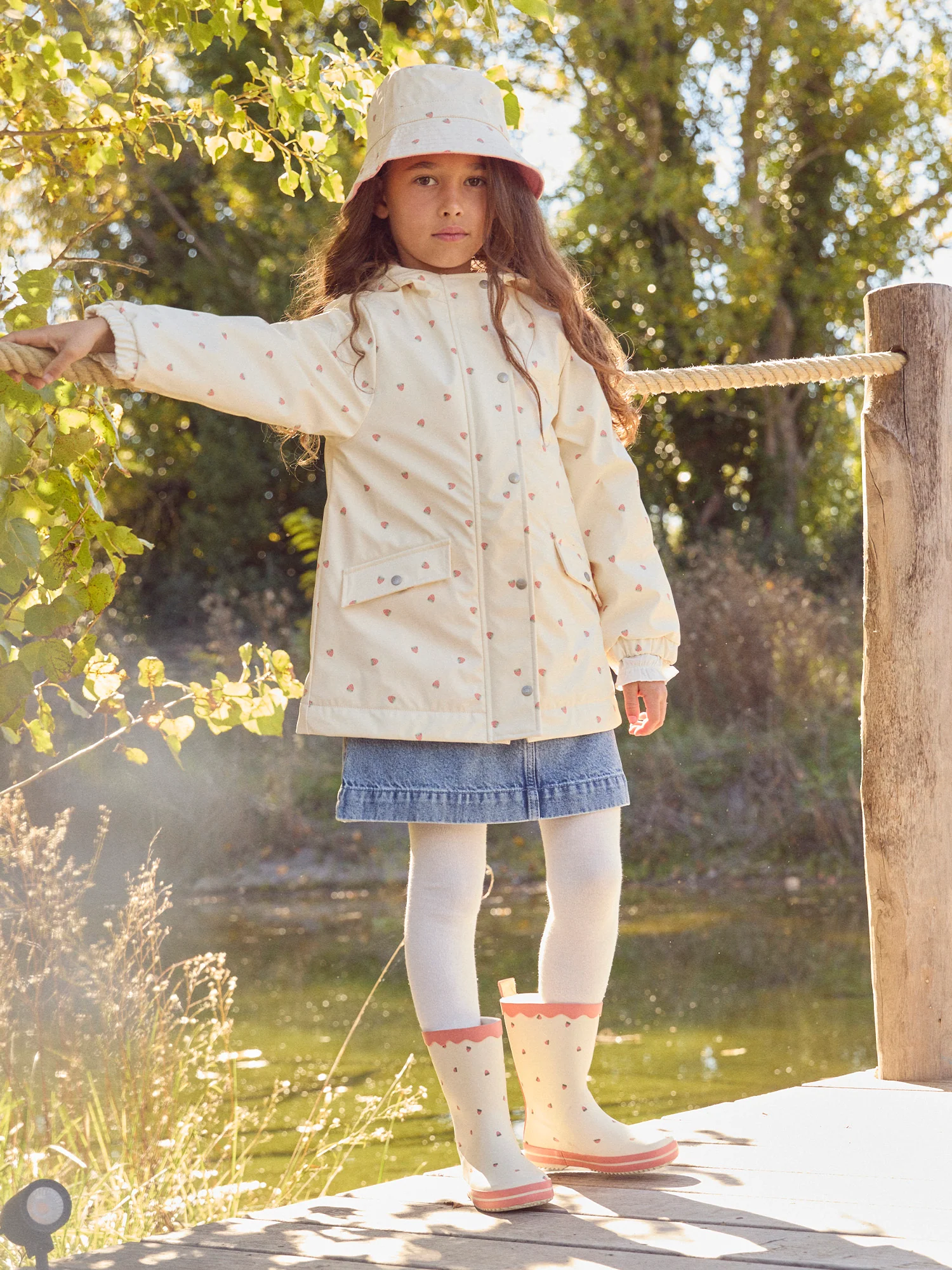 Imperméable écru imprimé fraises Fille - Image 4