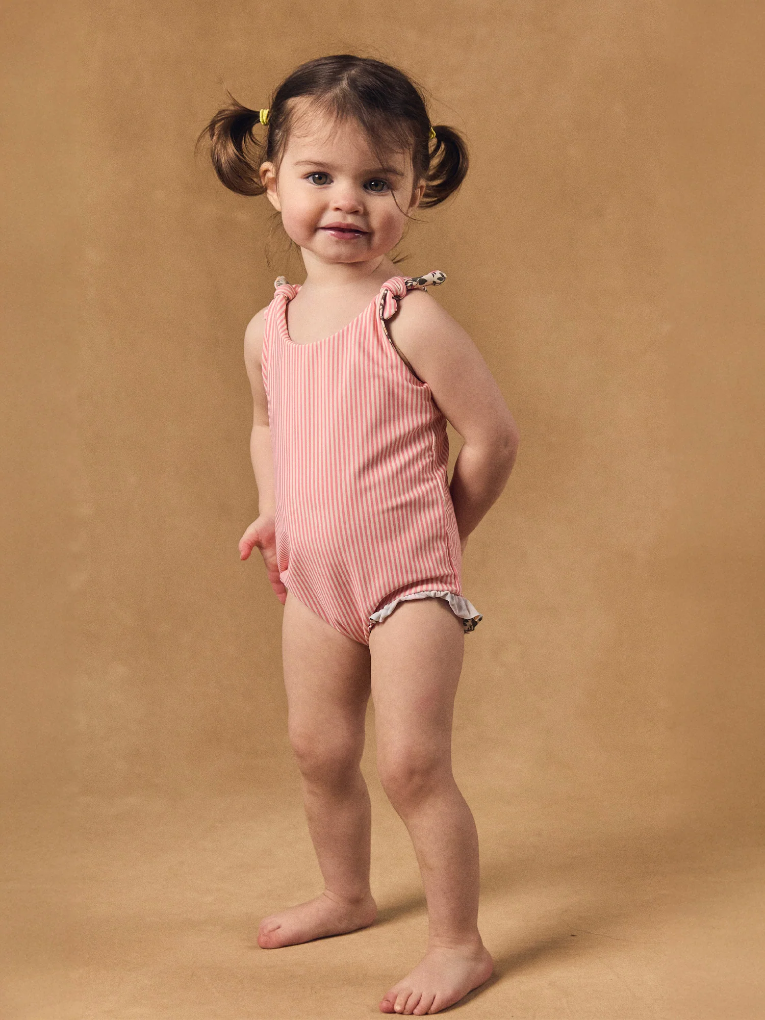 Maillot de bain une pièce réversible imprimé fleuri ou à rayures Bébé Fille - Image 8