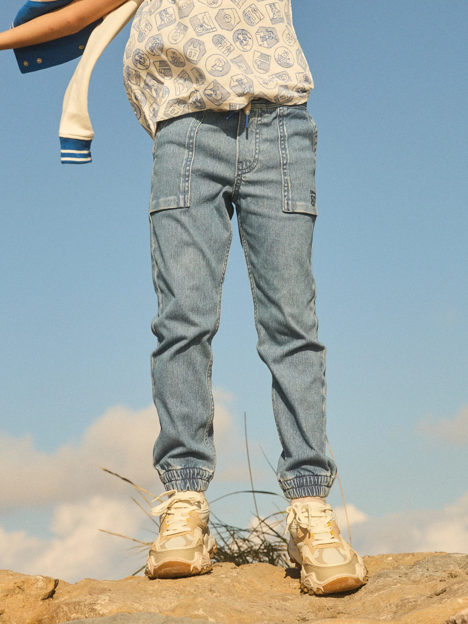 Pantalon confortable en denim - Image 2