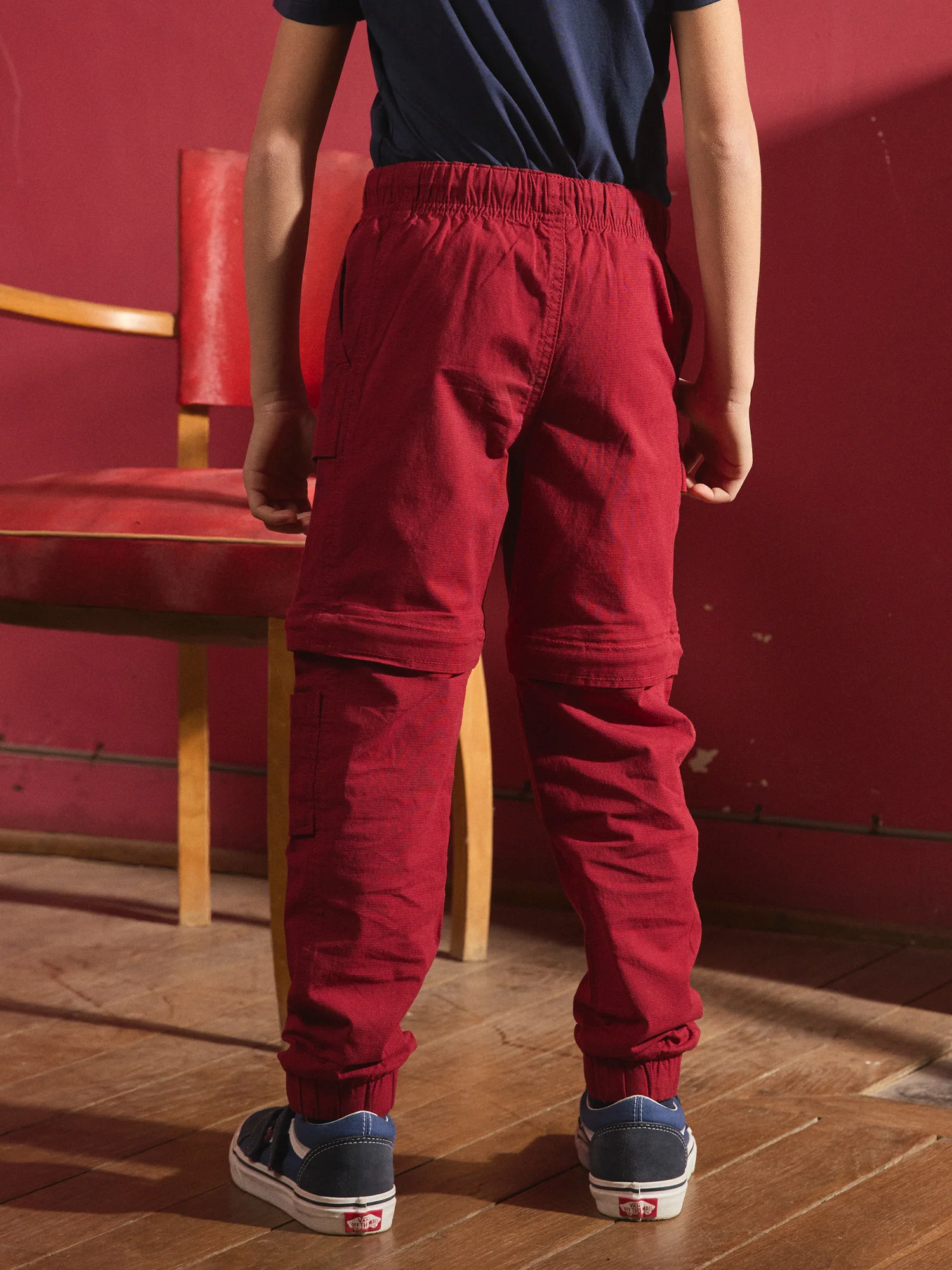 Pantalon Dézipable rouge - Image 3