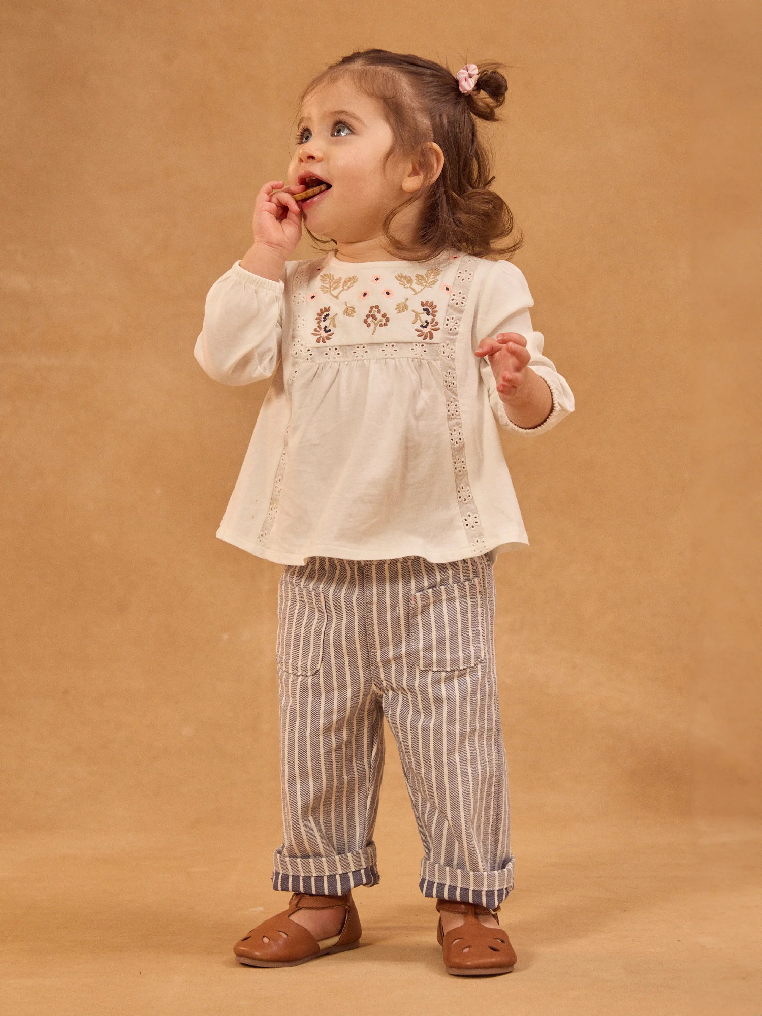 Pantalon à rayures grises Bébé Fille - Image 5