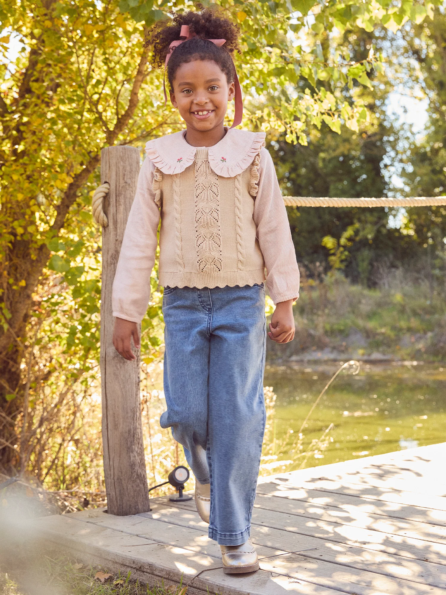 Pull beige sans manches Fille - Image 4