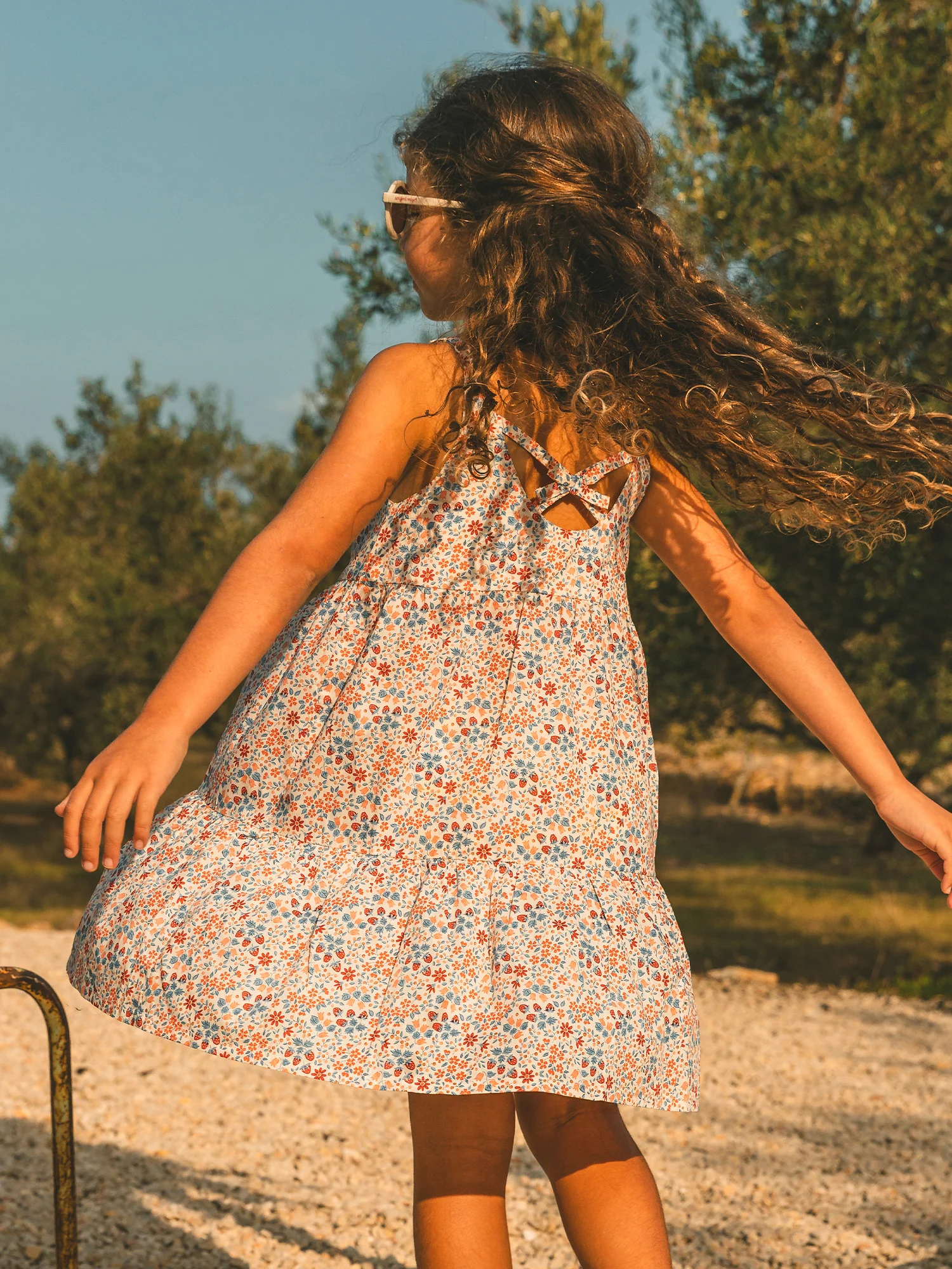 Robe à motifs fraises et fleurs Fille - Image 4