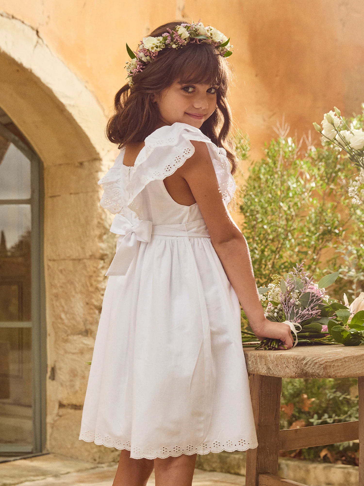 Robe blanche Ă volants Fille - Image 5