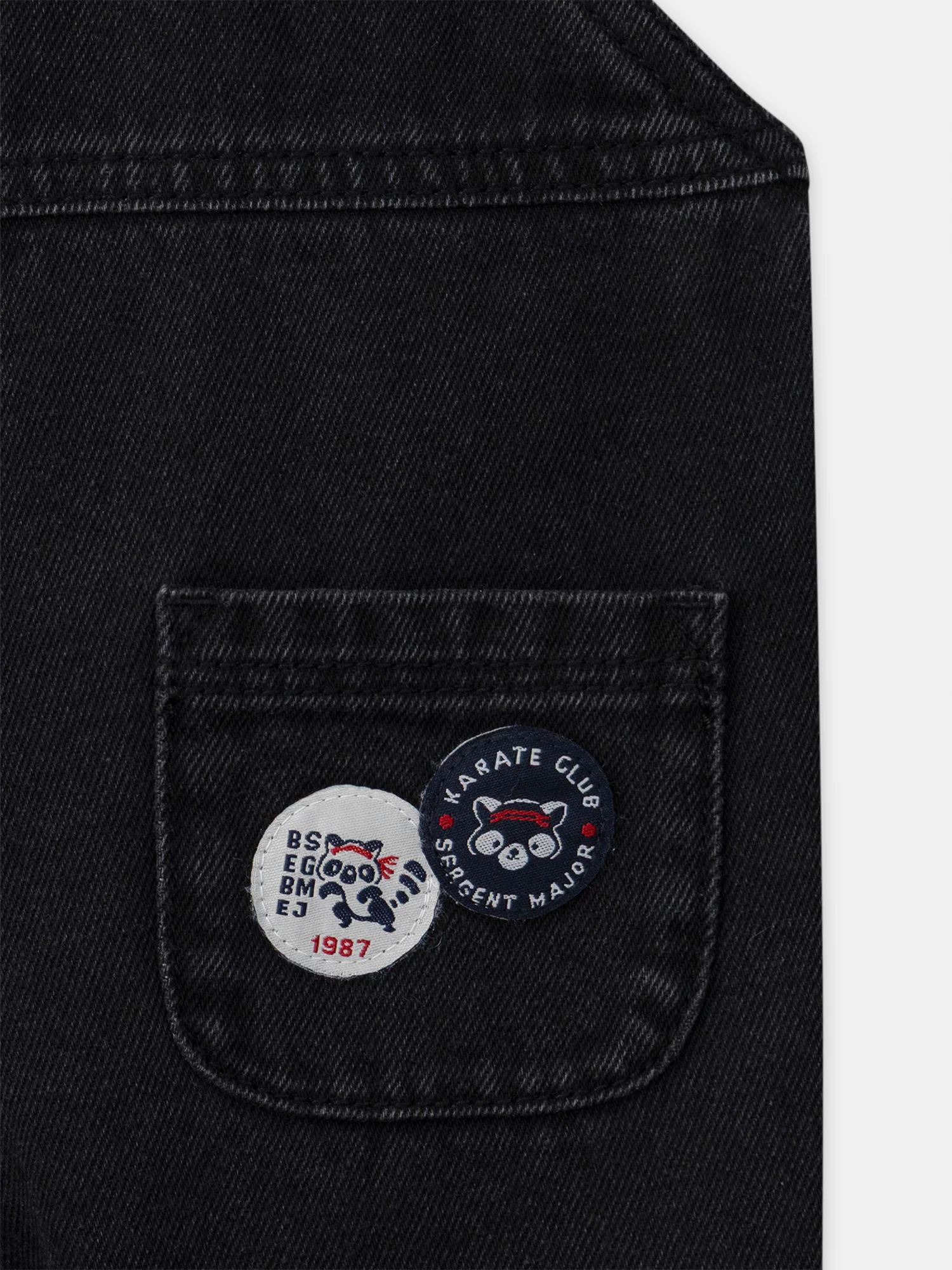 Salopette en jean noir à broderie raton laveur Bébé Garçon - Image 9