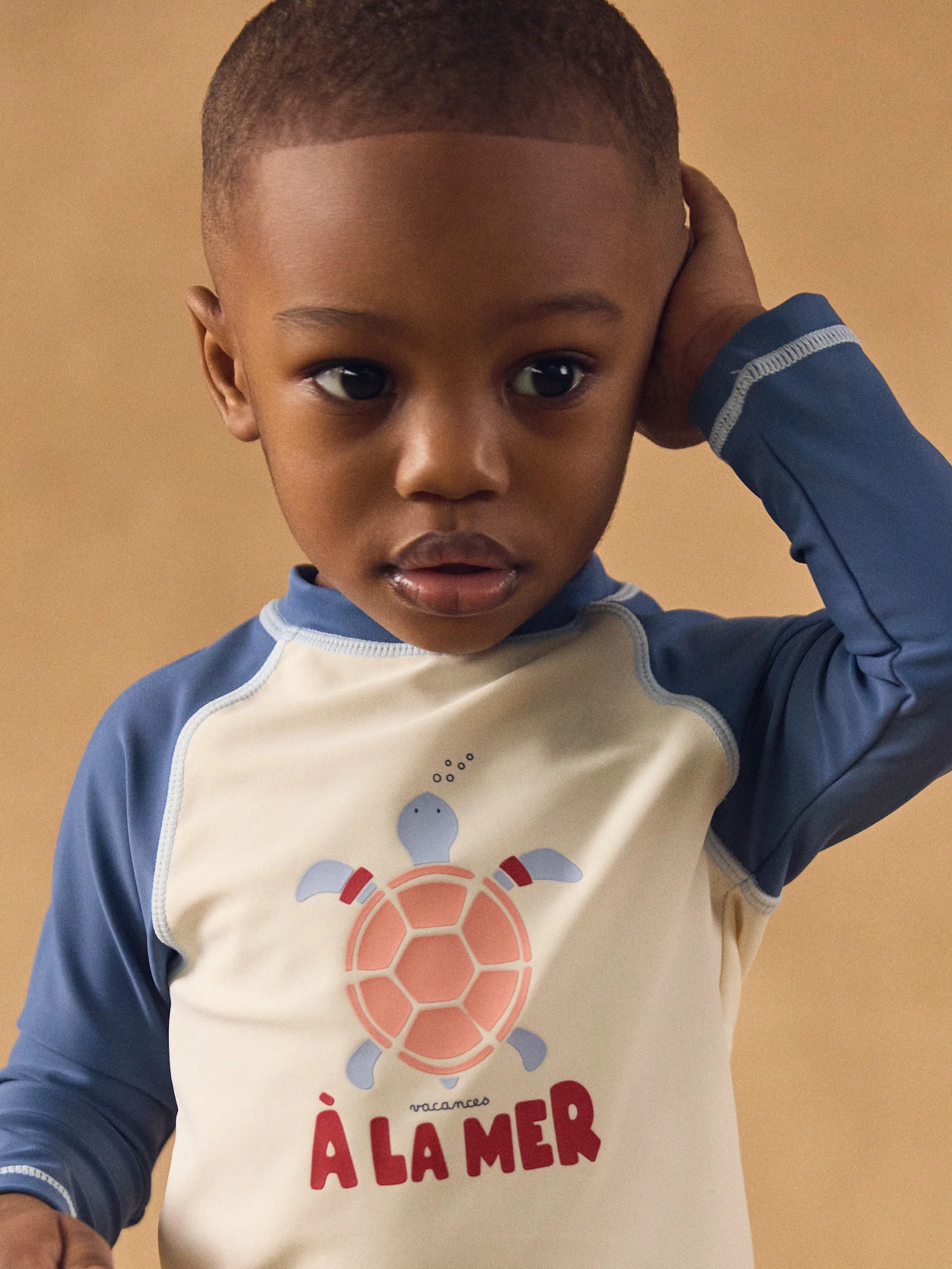 T-shirt de bain bleu et écru UPF 50+ Bébé Garçon - Image 3