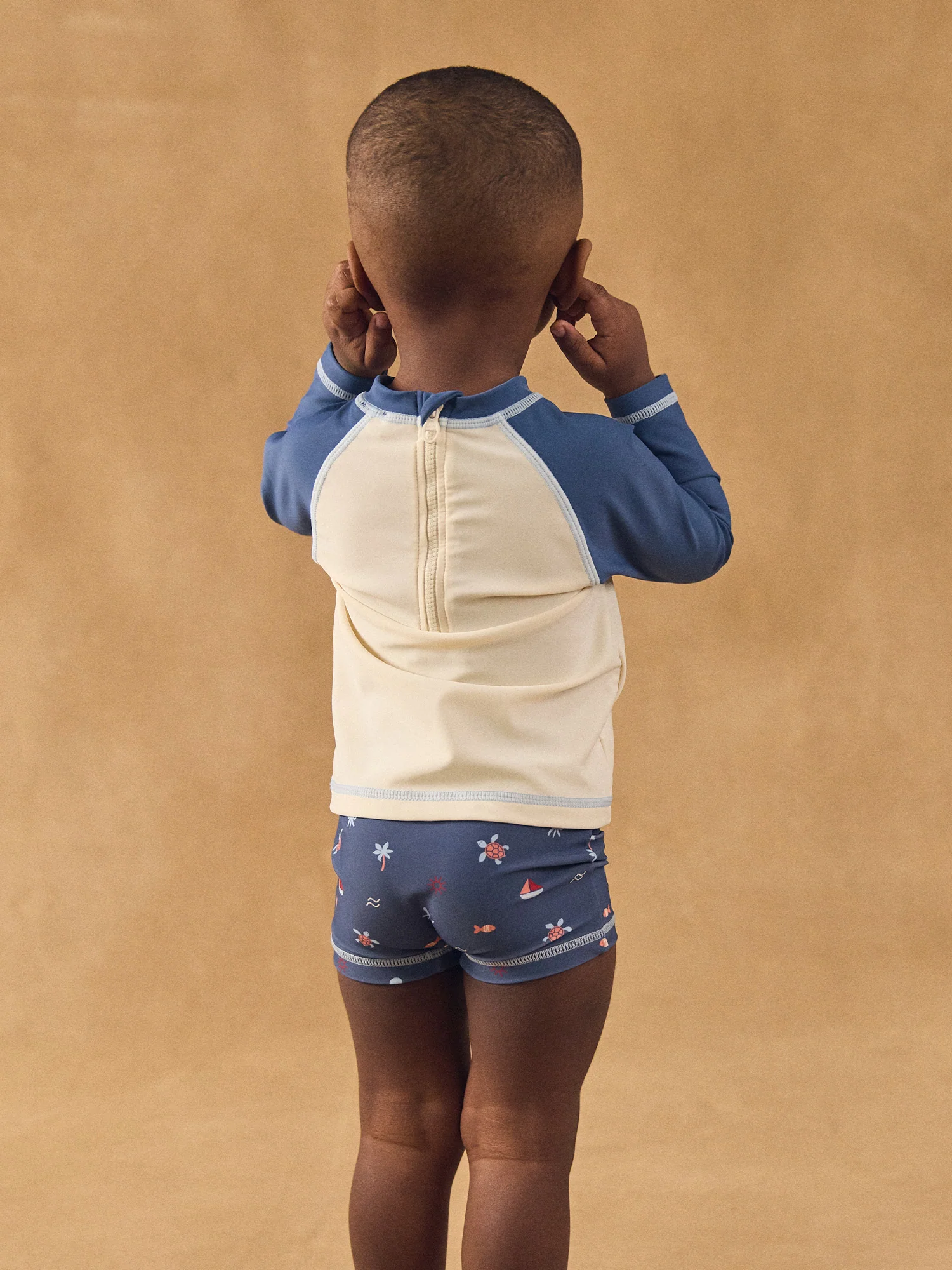T-shirt de bain bleu et écru UPF 50+ Bébé Garçon - Image 4